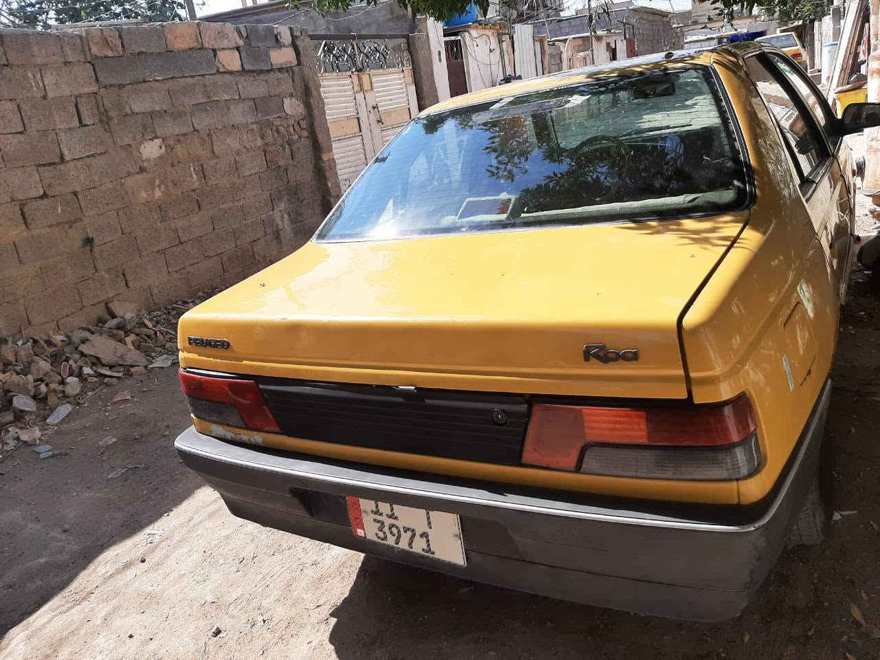 بيجو روا موديل ٢٠٠٨
رقم بغداد انكليزي مصفره هيئة وغرامات
كير مكينه جدد 
تبريد ثلج 
شواصيها مكفوله مملعوب بيهم 
تايرات جدد صدر جديد 
السياره حلوه وممتعوبه بيه نقوصات بسيطه جدا 
عارضها ١٩ وبيها مجال قليل مكاني بغداد الكرخ 
*********** وتساب موجود بي
