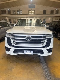 لاندكروزر GXR • بريم لمتد • ٣٤٠٠٠ كم