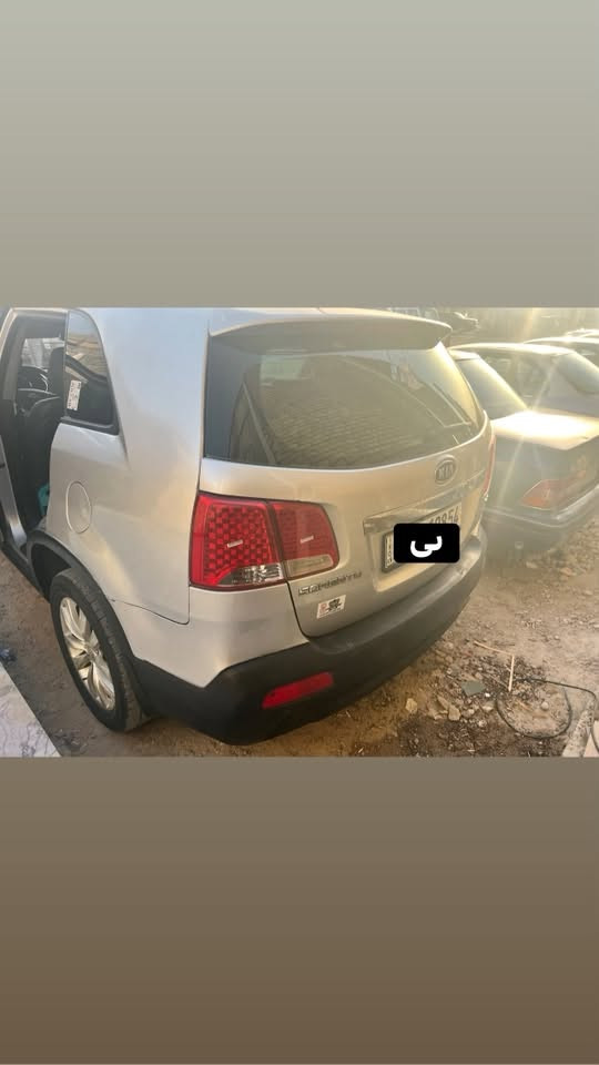 سورنتو مديل ١٤كاز كصه جنطه مكينه كير تخم تاير متومه ع شاصي دواخل جلد حساسات فول مواصفات عده الفتحه جديد سياره 
سعرها 44وبيها مجال مكانها ناصريه 

‭***********‬
