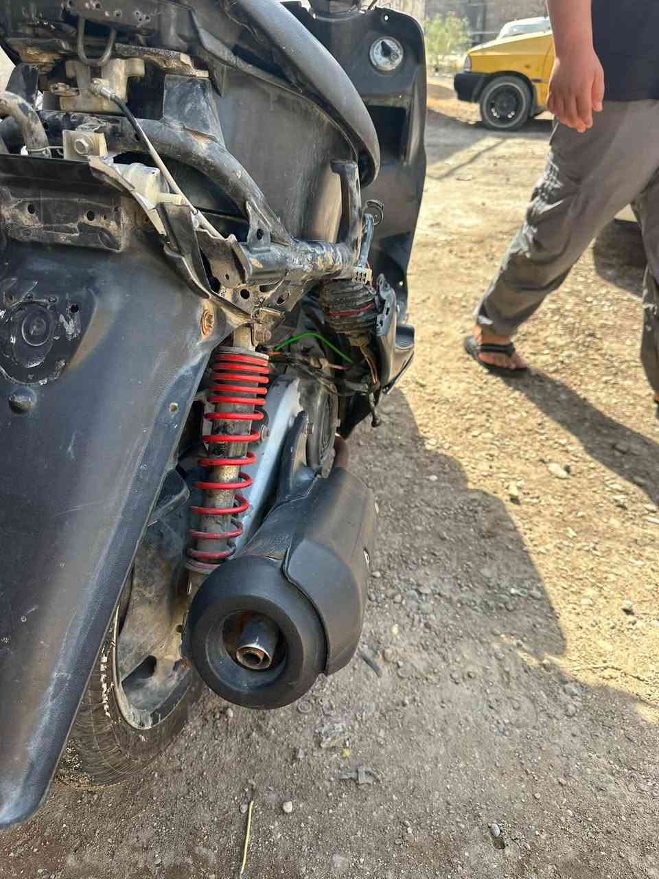 سلام عليكم دراجه للبيع بيهه شغلات بصيطه وتشتغل سعر 150 وبيهه مجال حك جيه مكاني بغداد رقمي ***********

