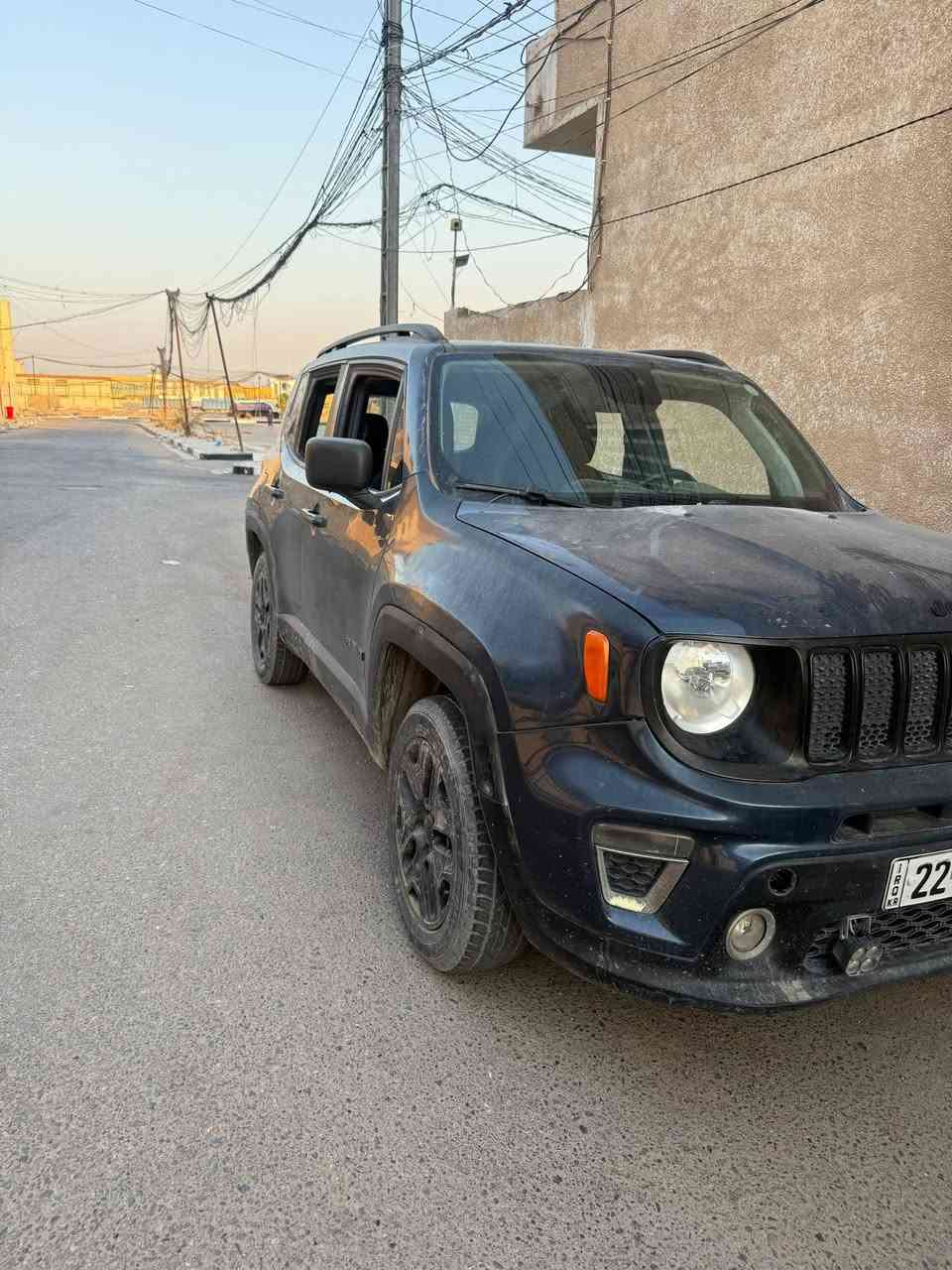 سلام عليكم
جيب رينكيد موديل 20 
السيارة باسمي 
محرك 2400
ماشية 80 ميل 
مكان السيارة كربلاء 
الحادث فقط جاملغات مبدلة بدون ارباك 
 رايدها 105 
نقصها فريز 
***********

