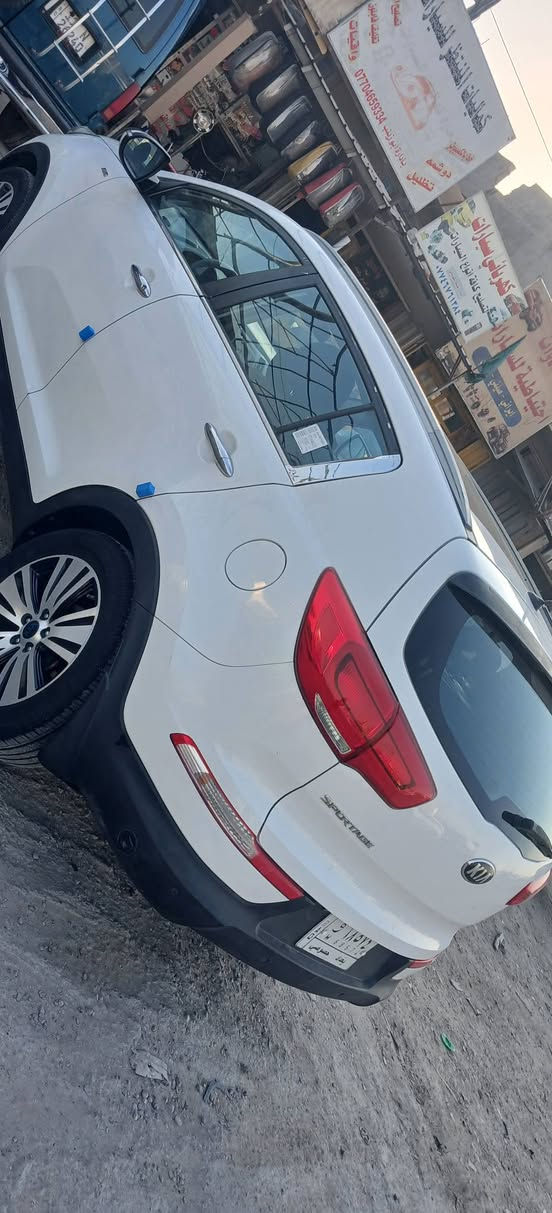سبورتج ٢٠١٥ خليجي مكفوله من صبغ ومن بارد ومن فتح  مكينه ٢٤٠٠ فور ويل  سياره فول مواصفات سعر ١٦٠ وبيه مجال مكان بغداد زعفرانيه ***********
