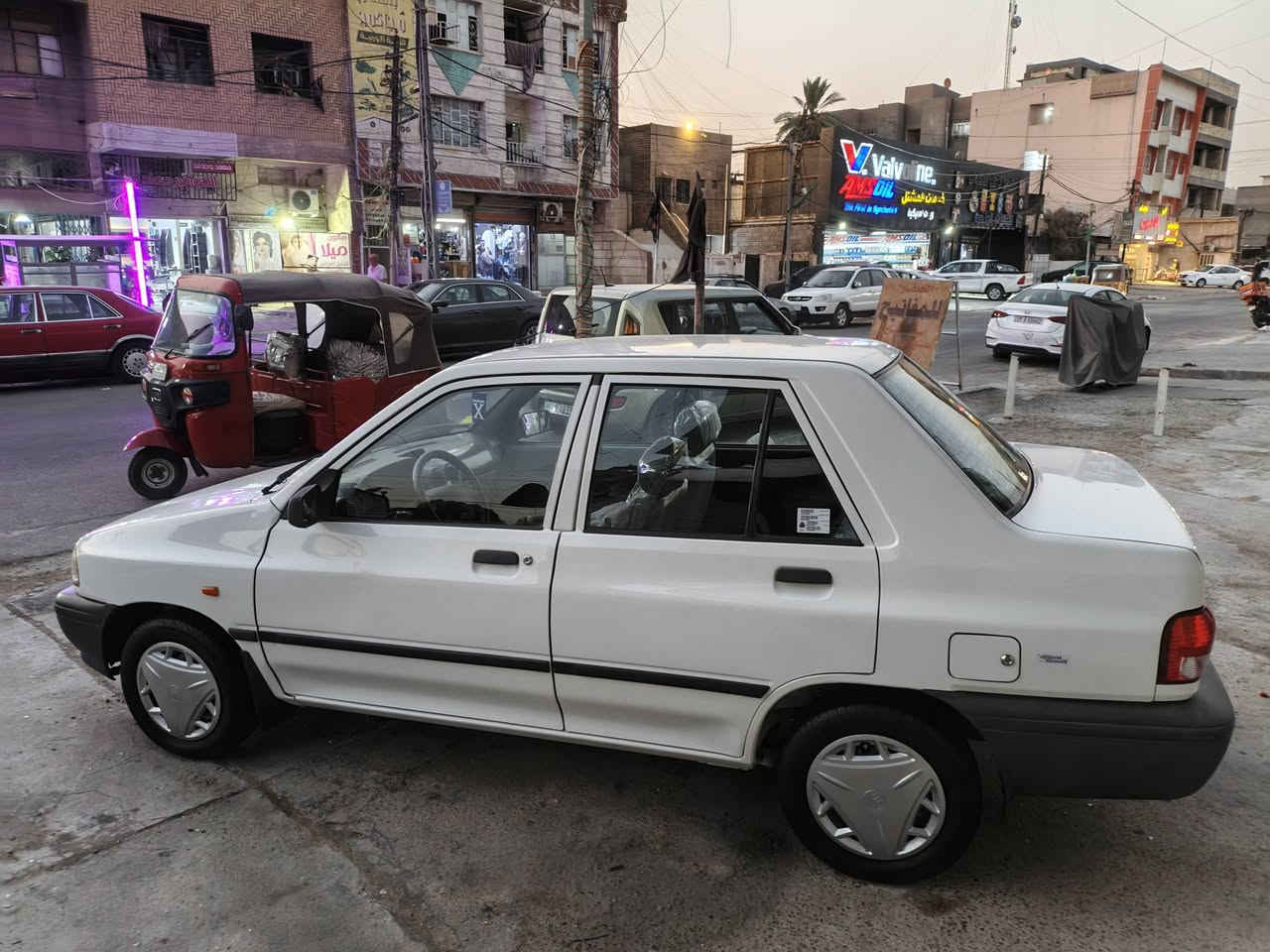 يا الله السلام وعليكم سايبا لبيع موديل 2018 محرك وكير وشواصي وتبريد سياره خير من  الله بسمي تحويل مباشر فقط صبغ بنيد بدون تبديل ابيع شرط السونر رقم بغداد مكاني بغداد المشتل السعر 48 مع المجال البصيط رقم الهاتف *********** يوجد واتساب وخادم لطيبين
