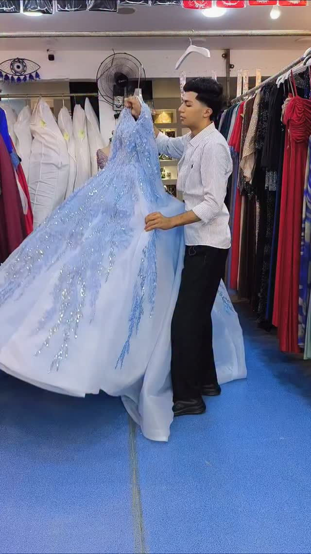 الحنه السمائي الردن الورد 😍🔥🩵#عروسات #حنه_عروس #عروساتي #بدلات_زفاف #نازكه
