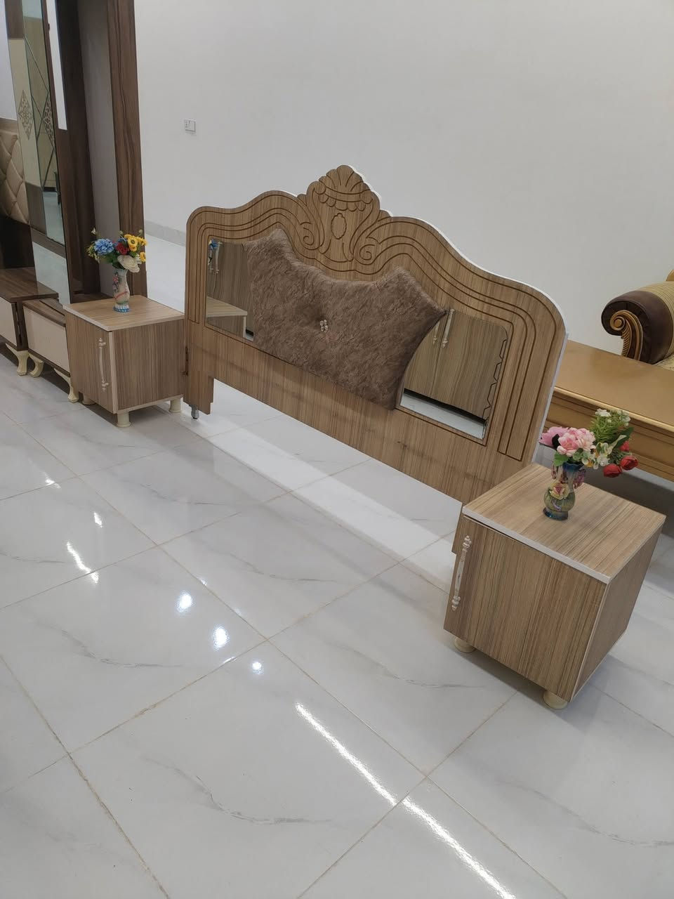 غرفه فصال 6قطع ويا دوشك للستفسار ***********
