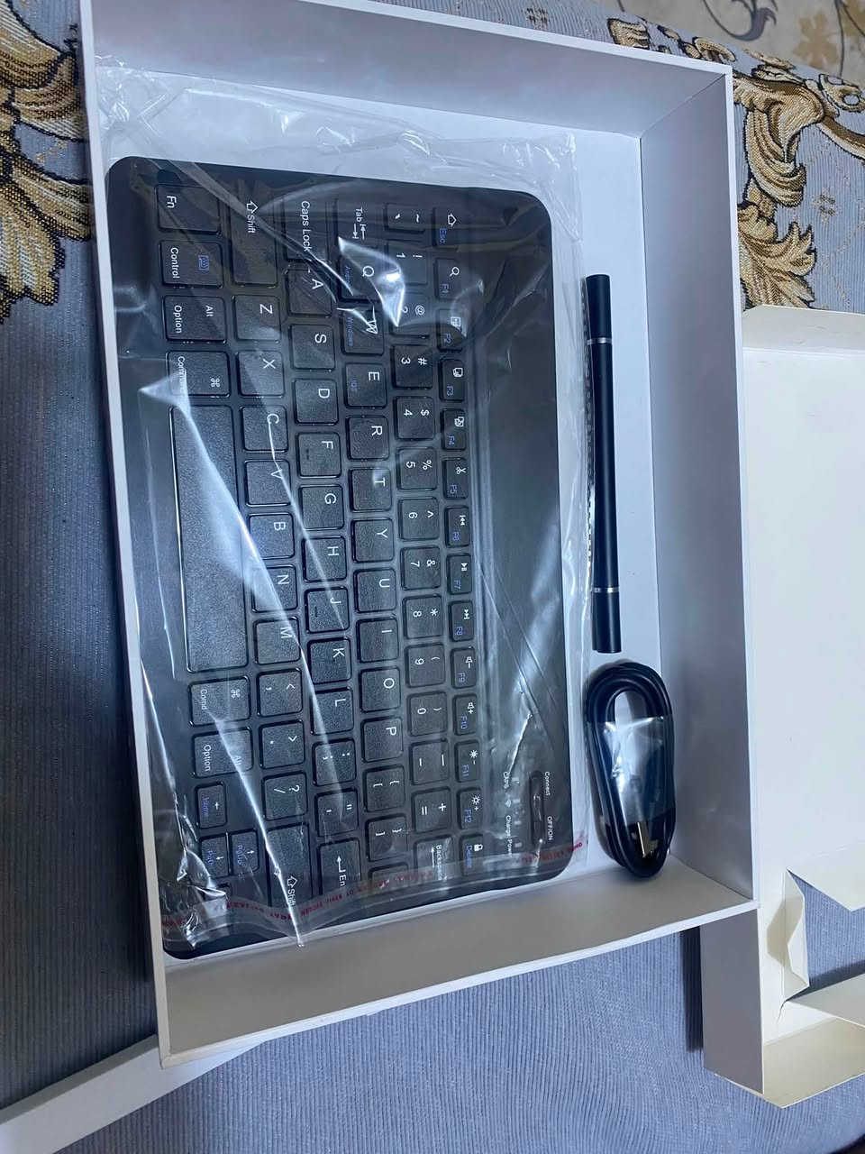 📱 آيباد Smart Lite جديد بالكارتونة
✨ أفضل نوعية من أجهزة الـ SMART
💾 الذاكرة: 128GB
📦 جديد، بعده بالكارتونة
💰 السعر: 250 ألف وقابل للتفاوض بشكل بسيط
🎁 ويّاه:
⌨️ كيبورد
🖱️ ماوس
🔌 كيبل
🖊️ قلم

📲 للاستفسار والتواصل واتساب:
***********
