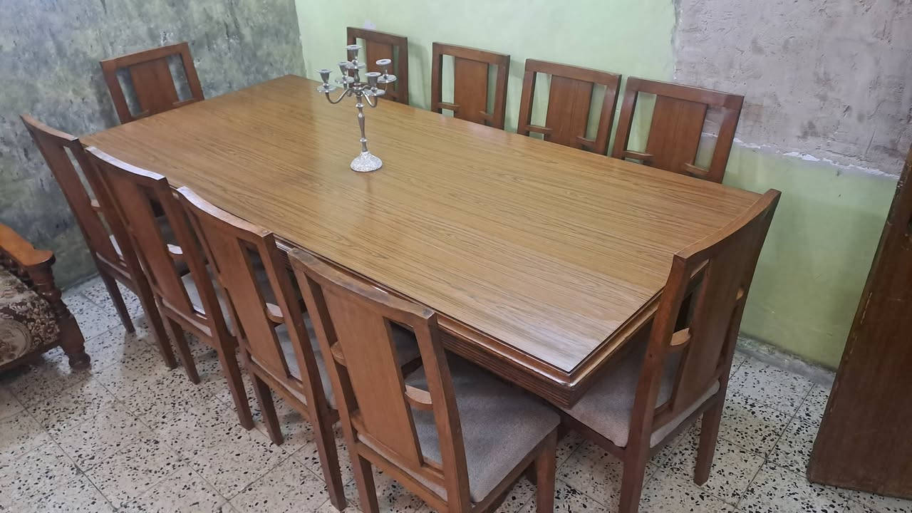 ميز طعام ١٠ كراسي ملكي خشب صاج بورمي شغل عراقي بدون اي ضرر الاتصال ***********
