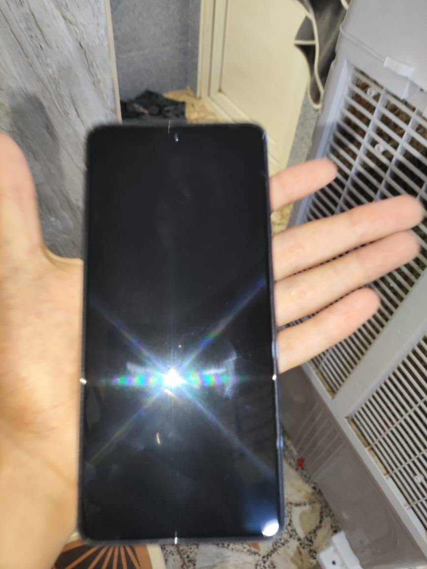 من رخصه الادمن المحترم سلام عليكم جهاز تكنو كامون 20s PRO 5G مواصفاته بالصوره سعر 235وبي مجال للطيبين مكفول كلشي مابي نضيف كلش وعله ايد وحده يغل بالبوبجي 60فريم وبعض العاب 120فريم كامرته 4K التواصل ***********
