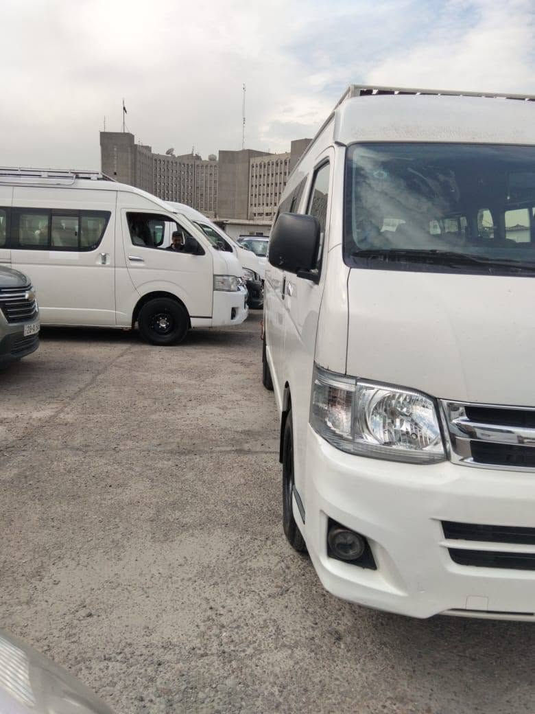 سلام عليكم هايسة موديل 13كفالة عامة عدة طخة خفيفة بالصندوك تخم برجستون جديد مكينة بالصندوك جديدة مكاني بغداد الحسينية ***********
