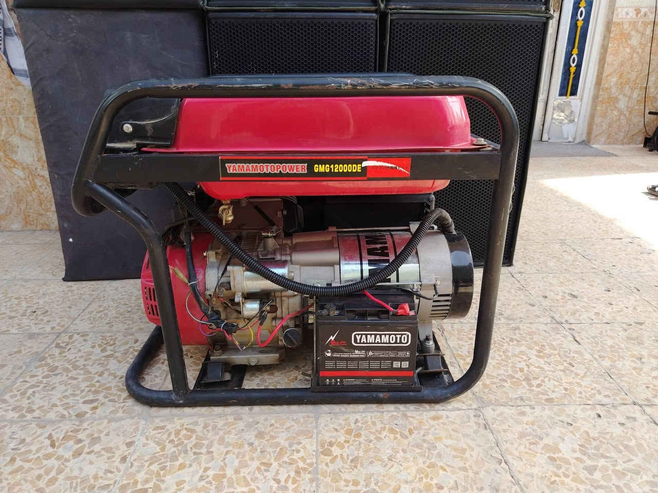 HD/AS 615 /15انج أصلي
3 زواج مشتغلات محرم نضيفات بعدهن ب الكارتون مع الجنط والكراتين. 
متوفر مولد يابان بانزين 7 كيفي.
سوق الشيوخ/ ***********
