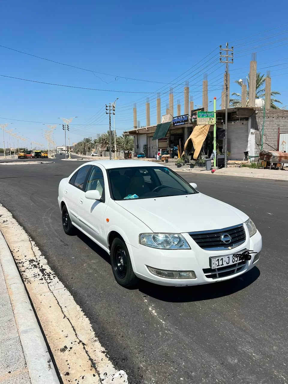 سلام عليكم نيسان سني للبيع مديل 2009 مكينه 1600 كير اوتو  مكفوله من الضربه والصبغ فقط مكان بارد السونار مرفق  جاهزه من كلشي كير ومكينه وحداديه وتخم تاير ودوشمه رقم بغداد بسمي هزه جديده سعر 95 وبيها مجال مكاني كربلاء شراي يتصل ***********
