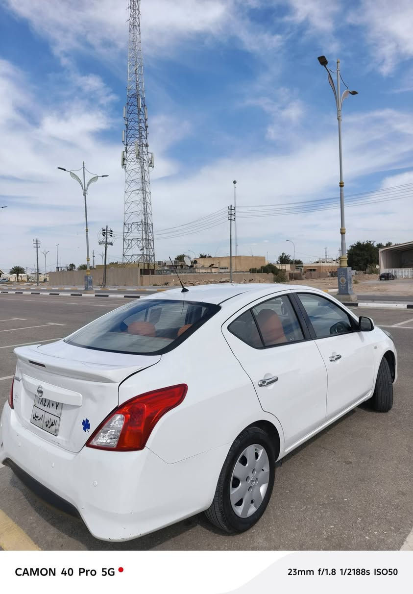 سلام عليكم للبيع نيسان صني هندي موديل ٢١ بيها بارد فقط بدون صبغ ماشيه ٩٩ الف كيلو مكينه كير تبريد بلادي عنواني كربلاء سعرها ٩٧ بيها مجال بسيط ***********
