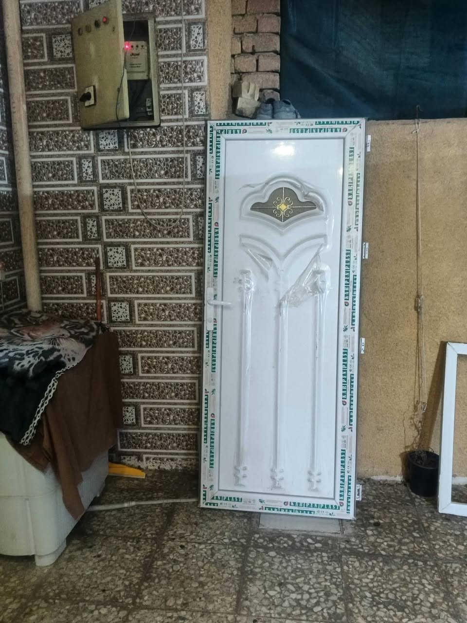 السلام عليكم باب المنيوم تركي خت جديده بل جيس للبيع(سعر 100وبيه) مجال بصيط عنوان بغداد زعفرانيه اي استفسار الخاص
