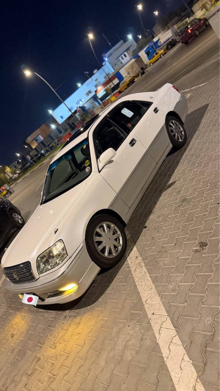 للبيع تيوتا كراون قرار 102 تسجيل جديد قبل اسبوع دكيت رقم 
كفاله عامه بسمي رقم بصرة تحويل ثاني يوم 
موصفات فتحة كشنات كهرباء ستيرن كهرباء 
مديل 1999 دكمتين شاصي 75 محرك ديفور جبير عايد تحويرها ضفيرة جديدة تبريد نظام فلتر مشط اباتشي القصير حداده تخم تاير جديد ويل نجمه نفطي سبير مانازل سياره متعوب عليها يشهد الله اي نقص مابيه شرط 
مكان السيارة 📍البصرة بيع فقط  بدون مراوس 
السعر خابرني وتدلل *********** البصرة, العراق
