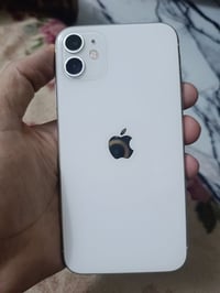 ايفون ١١ • ٢٥٦ • بطارية ١٠٠