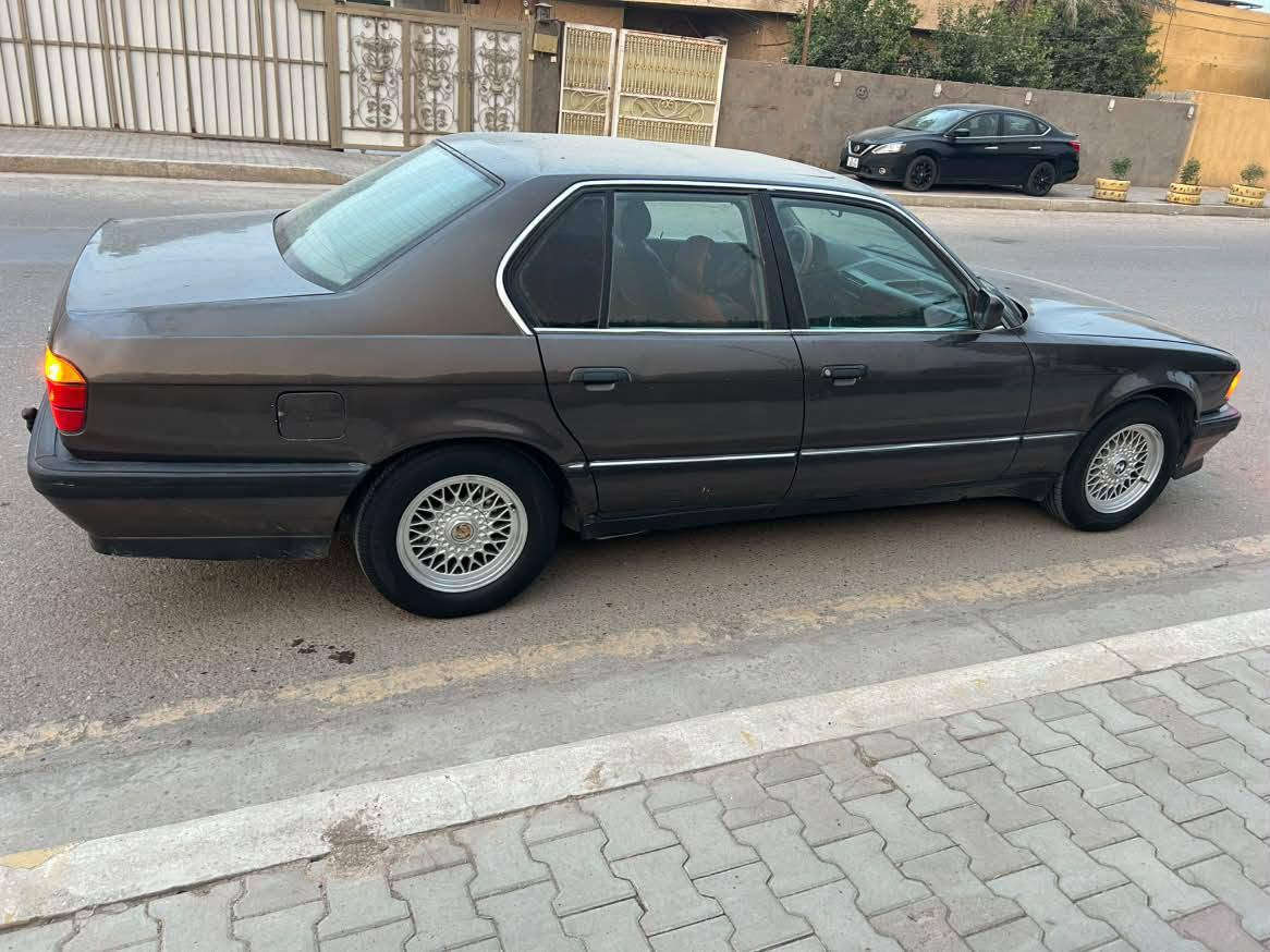 ٧٣٠ V6 • ١٩٩٠ • رقم بغداد