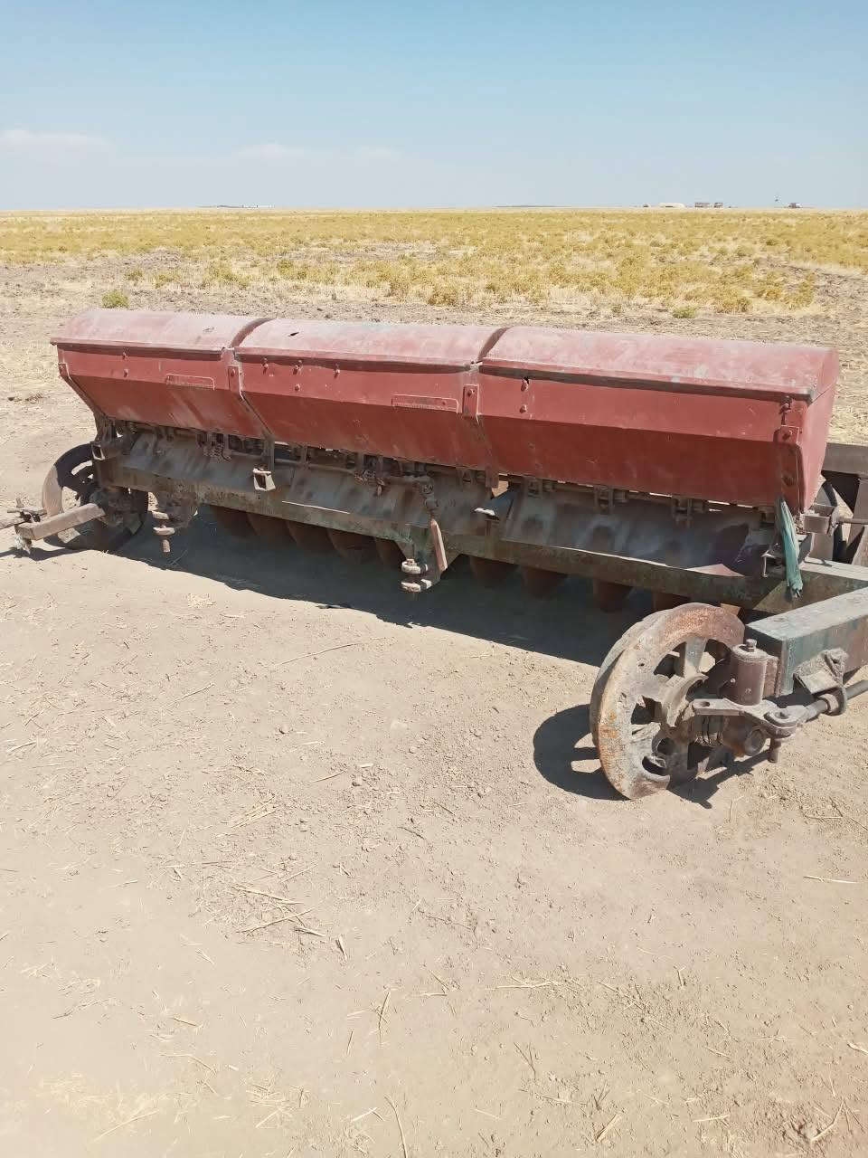 السلام عليكم
دسك للبيع ١٢ صاج
السعر ٣٢٥٠ ثلاث ملاين وربع
العنوان ربيعة قرية بير عكلة
***********
