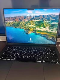 ماك بوك برو 14 • M3 Pro • 512GB SSD
