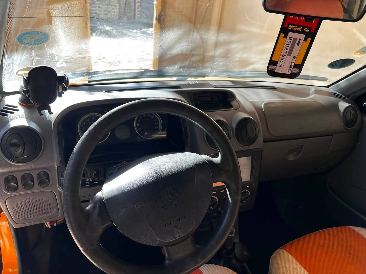سايبا موديل 2019
رقم بغداد
بيه بارد وصبغ قليل بلباب الخلفي 
وبيه هاي ظخه خشم الجاملغ 
وباقي كفاله 
محرك مجفت قبل سبوع تجفيت يخبل 
حداديه جديده
مشط جديد
باور جديد
سياره جاهزه من كلشي 
المكان الديوانيه الجلبيه 
السعر 43 وبيه مجال قليل
***********
