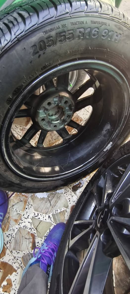 سلام عليكم ويل كب مال فورتي 24 زيرو نضافه الويل كب والتاير ميه ميه حجم 16 السعر 350قفل بيع فقط بدون مراوس عنواني زعفرانيه ***********

