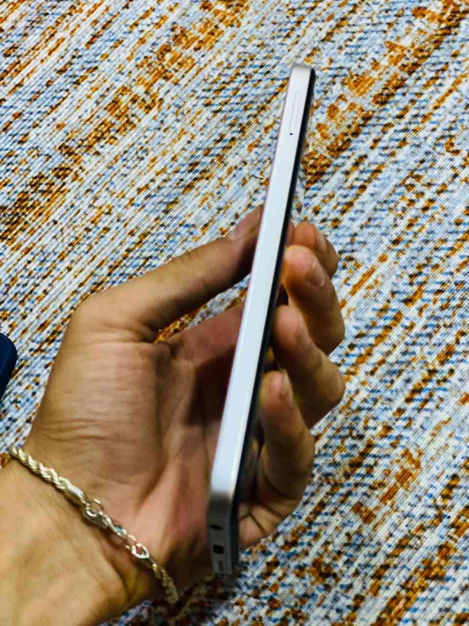 سلام عليكم 
جهاز من شركه انفنكس سمارت 10 جهاز اقتصادي ويخبل
جهاز مستعمل ولكنه نضيف بي فطر بشاشه بس ما مآثر عليها من ناحيه الكامره واللمس فقط مكفول من الكل النواحي يجي دبل سيمكارت ويا الرام مل الصور سعر الجهاز150وبي مجال للاستفسار اكثر *********** مكاني بغداد الشعله

نص مكتوب في الصور:
- التخزين ٢٧,٨٩ غ.ب / ١٢٨ غ.ب اسم الجهاز Infinix SMART Series الطراز Infinix X6725 وحدة المعالجة المركزية UMS9230E (T7250) RAM 4.00 GB+2.00 GB الكاميرا الخلفية 8M الكاميرا الأمامية 8M البطارية 5000mAh الشاشة 720x1600