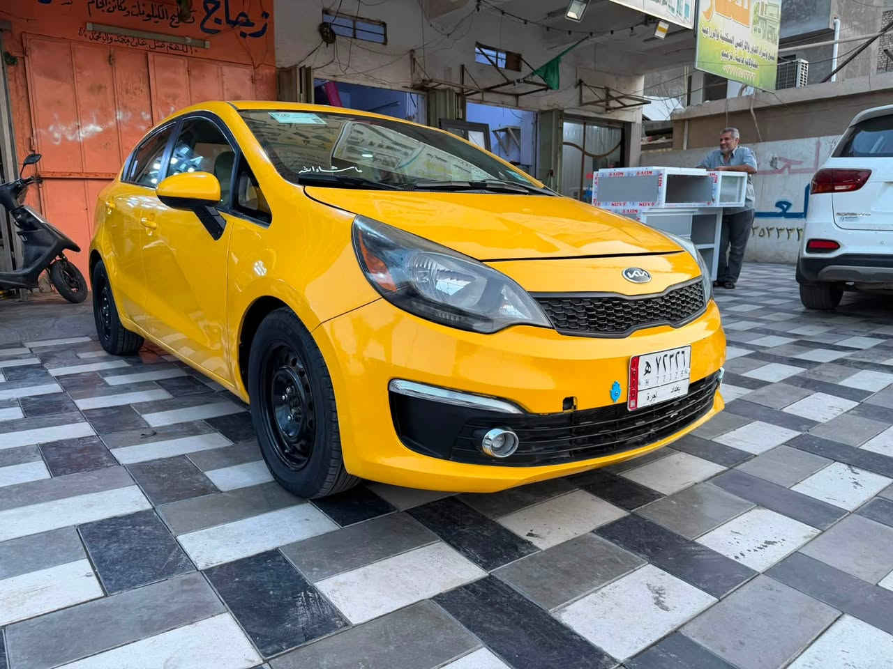 للبيع فقط بسعر مناسب 68 ورقه 
ريو وارد امريكي 2017 حادث جاملغ وبنيد شويه بل لغد تصليح محرك 1600 GDI محرك جديد قبل اسبوع مبدله صبغ جديد تايرات جدد دوشمه تبريد سياره تعمير جديد صدر امامي خلفي جديد بدون نقص الف متصرف عليه كبل لشارع جاهزه من كلشي تحويل مباشر مصفر هيئه عنوان شعب شارع صحه نهايته للاتصال *********** سعر 68 ورقه كلشي كاتب لاتخابر وتسئلني شبيه مابيه اقره زين واتصل على سعر فقط رحمه والديك مابيه اعيد بل كلامه
