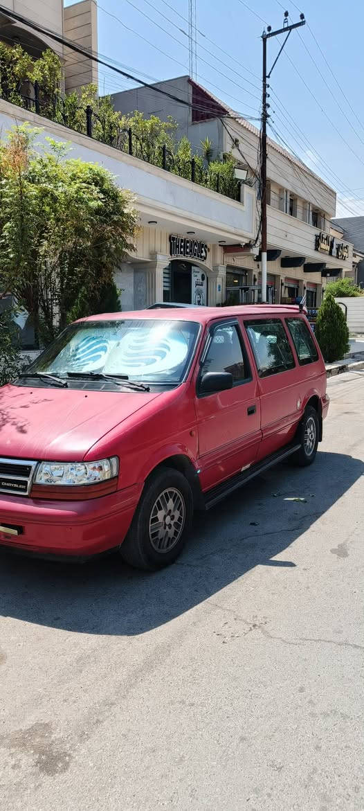 السلام عليكم
كلايزر شاصي قصير موديل 94

محرك كابريته 4سلندر بلادي 
بي رخاوة

طخم تاير +بطارية جديد
غرفتها نظيفة 
مصبوغة حزام جمالية
  مكاني موصل

السعر39 وبيها مجال 

***********

***********

