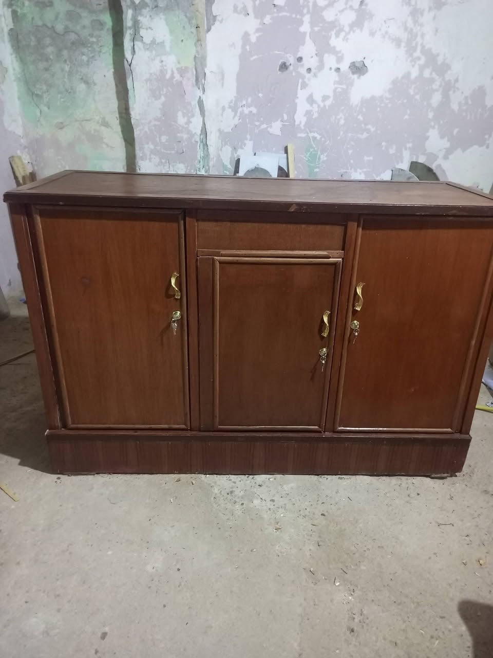 بوفيه • متر ونص • كامله