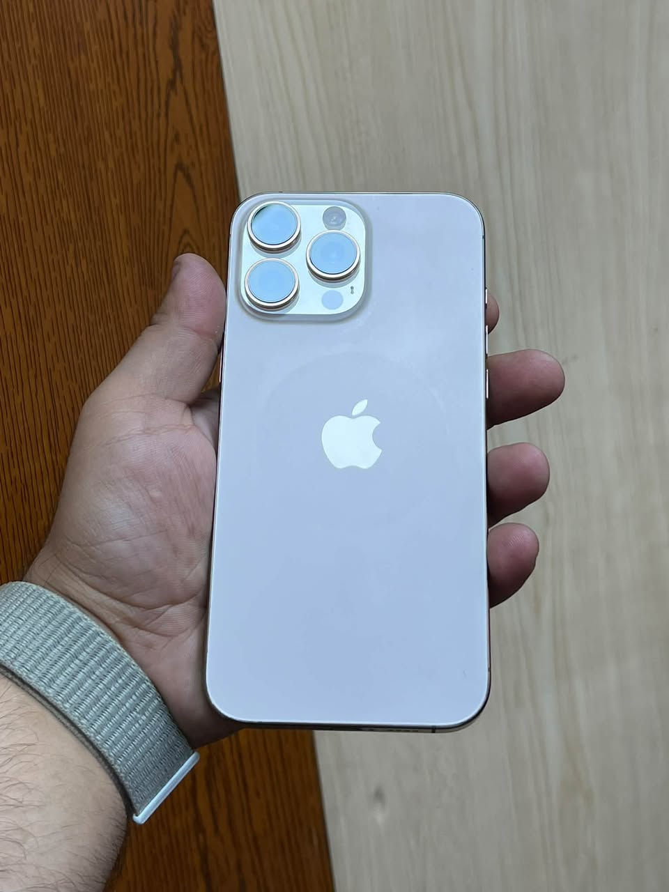 iPhone 16 Pro Max
" ايفون 📲16 برو ماكس 

" اللون المميز 

" بطاريه 🔋91 

" ذاكره : واحد تيرا يعني 1024  

جهاز ( تك سيم  ماستر عربي شرق اوسط)

"شخط واحد ما بي اخو الجديد

"مكفول كفاله عامه من فتح وتصليح

السعر / خاص او اتصال 

العنوان / موصل حي السكر

للتواصل / *********** واتساب او اتصال عل رقم

 واذا ماعجبك الجهاز تاخذ الاحسن منه يارب
