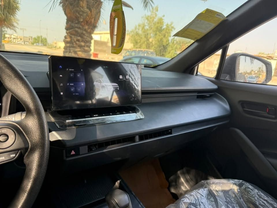 فورتلندر موديل 26العداد ٨ ألف
كفاله عامه حتى من الشخط 
***********
السعر 205$
الشراي يتصل

نص مكتوب في الصور:
- الثلاثاء