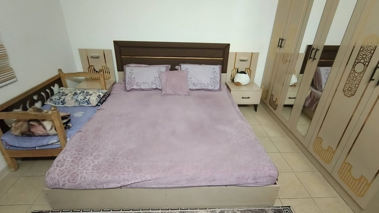 اثاث للبيع 
‏غرفه نوم  شبابية
‏غرف نوم نفرين 
‏غساله ملابس سامسونك 20 كيلو موديل 2024
‏تخم  7 مقاعد مع طبلات 
‏رقم ***********
