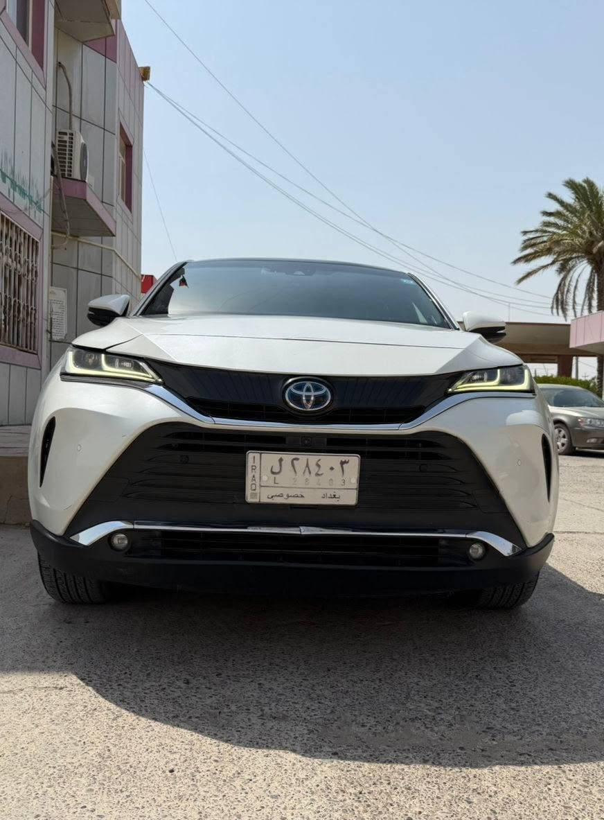 السلام عليكم للبيع فينزا موديل 2022 لون ابيض فول مواصفات  Limited 
ماشيه 125 الف كيلو
ضررها جنطه والجاملغ الايسر 
باب السايق والوراه كلير بامريكا وتكحيل بخشم البنيد
السياره كامله من كلشي بدون اي نواقص رقمه بغداد شرط التحويل السعر المطلوب 215 $  مكان السياره سامراء للاستفسار على الرقم
***********
او على الخاص موجود
