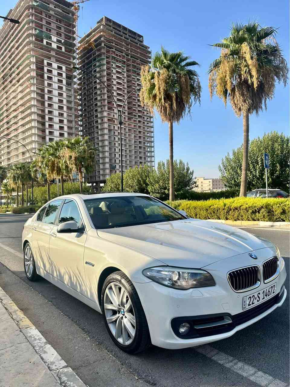 ‏‎سلام عليك BMW 2014 وارد خليجي صفر شركة العروش (BMW)اربيل
‏‎بدون صبغ   كلها بلاد شركه محرك 528 
‏‎ماشية فقط ٩٧ الف كيلومتر
مواصفات
‏‎-بصمه
‏‎-سلايت /لايتات متحرك و ليد امامي و خلفي ،ادبتف / مرايه داخليه +الجانبيه  شفط / شفتات ستيرن +تحكمات ستيرن داخل بيجي اوتو هولد
‏‎٥ بردات بلاديه و برده متحكم كهربائي 
‏‎حساسات اماميه و خلفيه و كامره و باركينك  و ٤ وضعيه قياده
‏Eco pro / اقتصاديه جداً
‏comfort / Sport / Sport +
‏‎اناره ترحيب خارجيه و عليها شاشه لمس اصليه BMW  و بعد بيها مواصفات 
‏‎سياره رقم اربيل ب اسمي  هزه و فحص و سنوية جداً   
‏‎حداديه 100% سيرفس كامل مسوي 
‏‎سياره ب اسمي  رقم و هزه كلها جديد تحويل ثاني يوم
*********** أربيل, العراق
