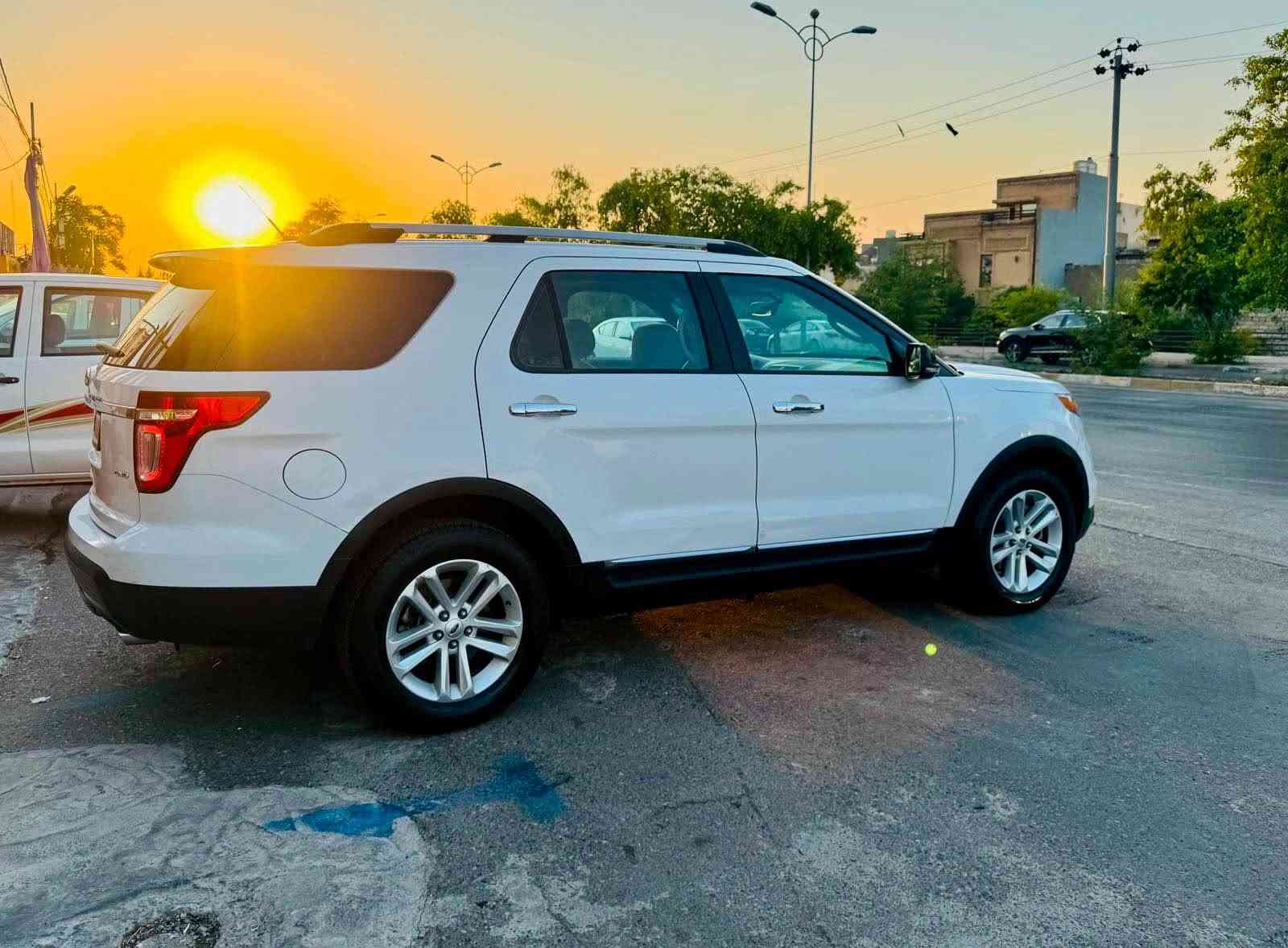 اكسبلورر XLT • ٢٠١٣ • ٧١٠٠٠ كم