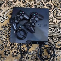 بلي 3 مهكر جهاز اخو جديد 20 لعبه مكفول من كلشي سعر 120 بغداد حي نصر 07...