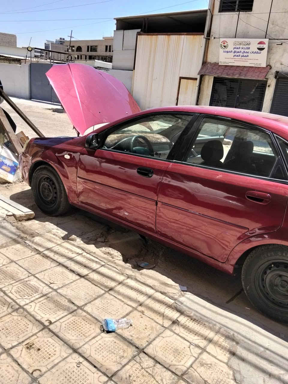 السلام عليكم للبيع
اوبترا موديل ٢٠٠٤ 
تخم تاير جديد 
باتري جديد 
كير اوتماتيك 
محرك ١٦٠٠ جديد 
كهربائيات كلهه شغاله 
مسجل شاشه شغال 
جامه اماميه جديده 
سمكره وصبغ اثر طخات بسيطه وجراد 
سنويه مجدده لل٢٠٢٩ 
هزه جديده بأسمي 
رقم انكليزي جديد بابل 
السياره جاهزه شغل واطلع 
مسويلهه ادامه من الفيت بم للنوزل 
تحويل ثاني يوم   السعر 46 
غير قابل للتفاوض *********** 

ملاحضه اخوان اني مكلف بل نشر اي تفاصيل تحتاج بعد اتصل عل رقم ومايقصر وياكم صاحب السياره
