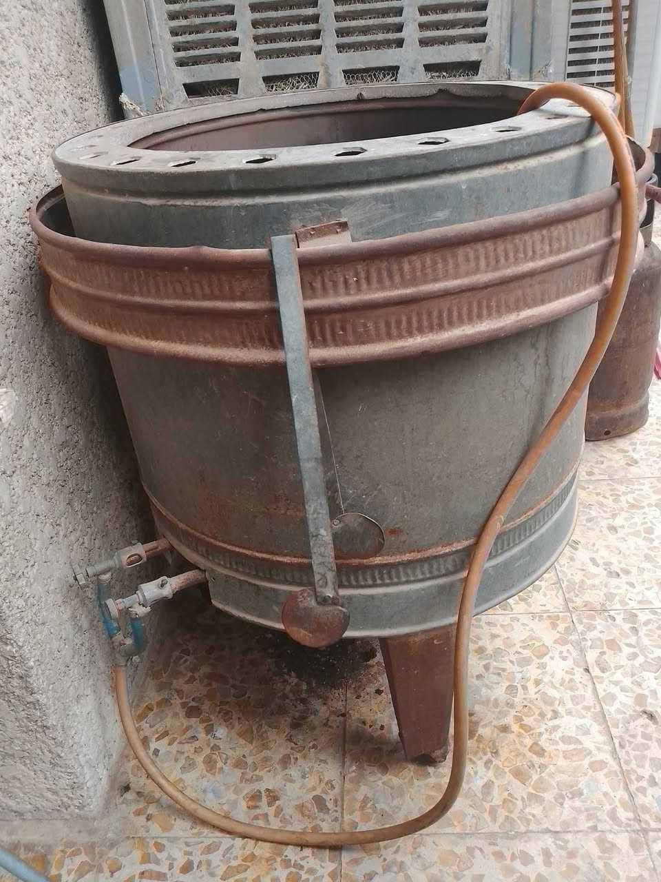 بغداد • مستعجل • شغال ونضيف