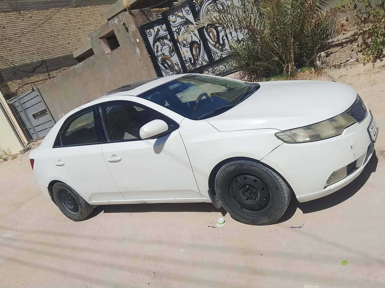 يالله سيراتو موديل ١٢ مكفوله سياره من ظربه وتبديل وصبغ مكينه كير تبريد رقم اربيل جديد سنويه ل ٢٧ كير ٦ نمر رياظي مكينه ١٦٠٠ بسم كردي سعر ٩٥ وبيه مجال بصيط للاستفسار اتصل ع رقم ***********مكان نجف حي نداء
