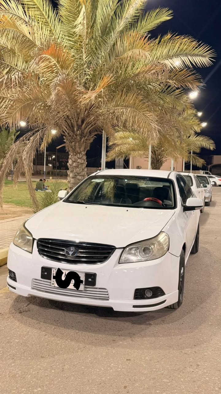 سلام عليكم ابيكا 2009 6  سلندر محرك كير كهربائيات مكفولات
بيها مكانات صبغ ابيع حزام
تخم تاير جديد  
عليها سستم سماعات ملكة وشاشة حجم كبير 
السنويه ساقطه 
عليها غرامات تنزل من سعرها 
السعر  55 وبيها مجال بسيط. المكان كوفة عباسية ***********
