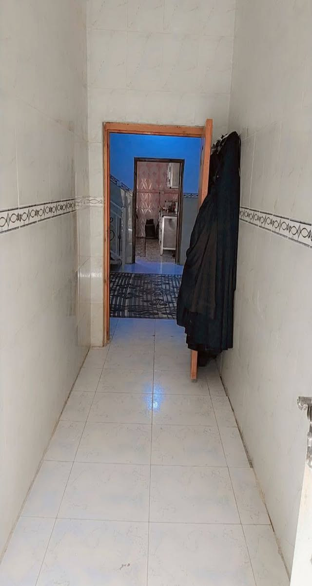 السلام عليكم بيت للبيع مساحه 267 موقع طويريج مقابل شارع الحمداني سعر والتفاصيل اتصل ع رقم وبالخدمه ***********
