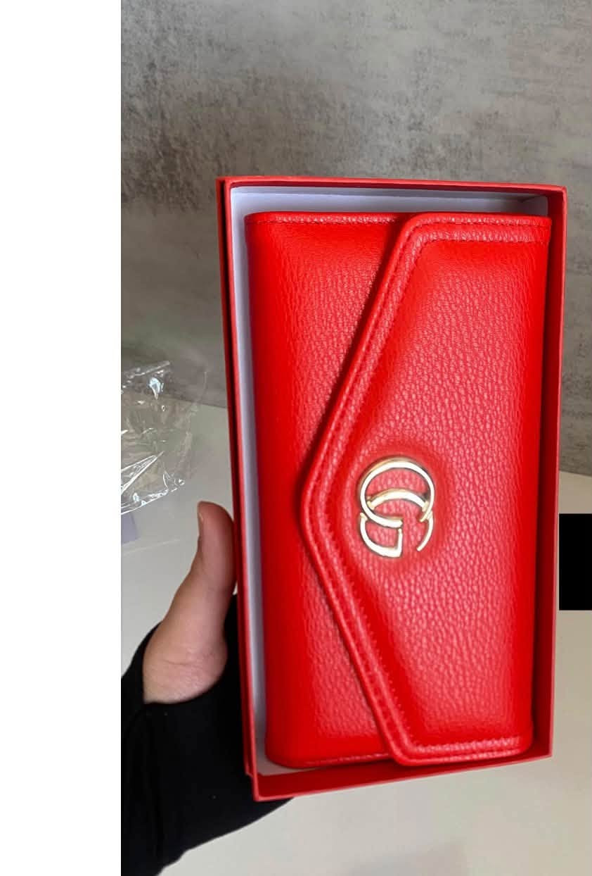 عندي كميه جزادين مع بوكس دا اصفيهم للتواصل واتساب
‭***********‬وهاي نماذج منهم

نص مكتوب في الصور:
- حجم كبير مع بوكس