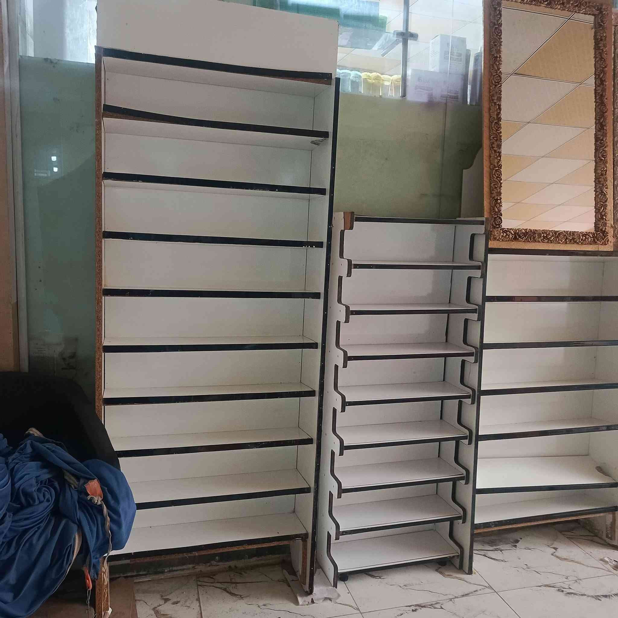 سەلام برایان ئەم ڕەفانە بۆفرۆشتن سعری زۆر گوونجاوو شووێن کەلار ***********

