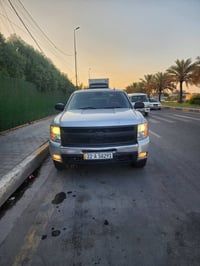 سلفادور موديل ٢٠١١ سياره رقم اربيل باسمي وهزه بعدها مصاقطه ولا السنويه...