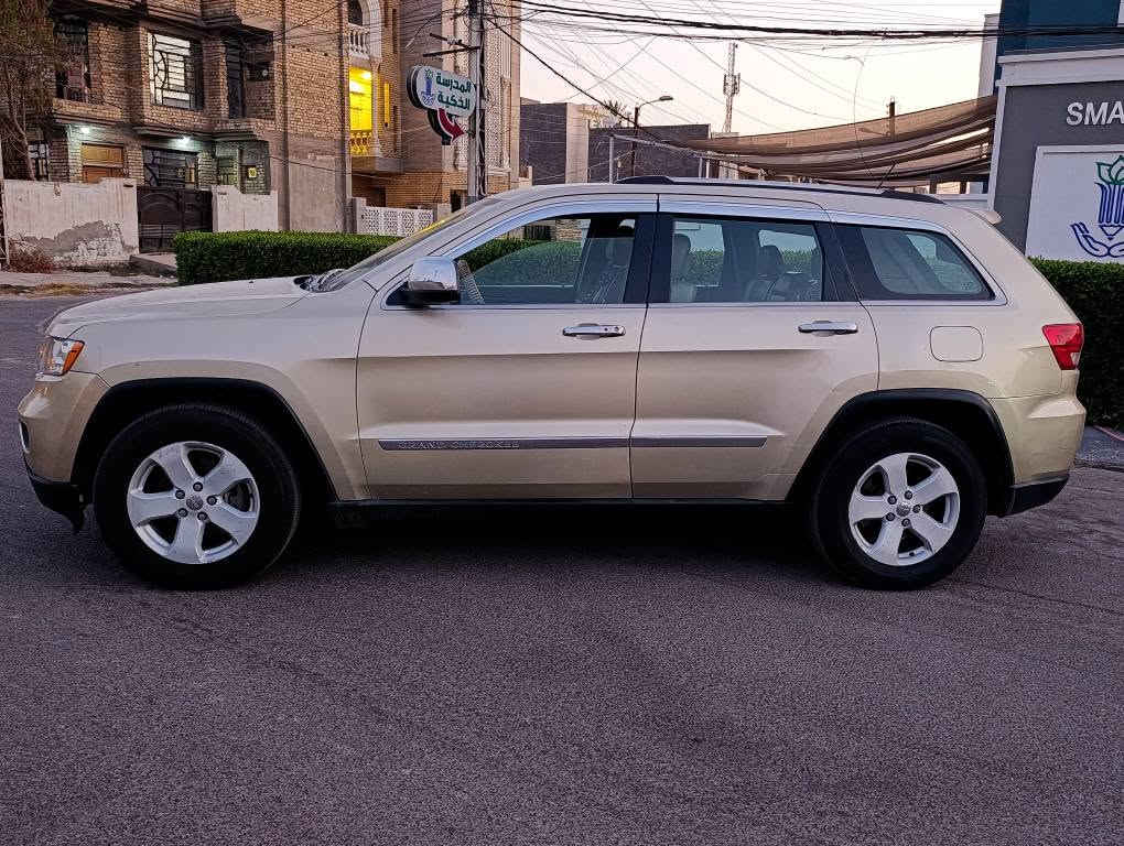 لبيع جيب اتريد. فول مواصفات أهله فئه بل مواصفات وارد امريكي حادثه دعاميه من امريكيه وبل عراق صار بيهه كم قطعه ابيع احزام السياره رقم بغداد جديد كلشي بيهه جديد تخم تاير صدر جديه السياره مكاني بغداد عامريه السعر 110رقمي *********** بغداد, العراق
