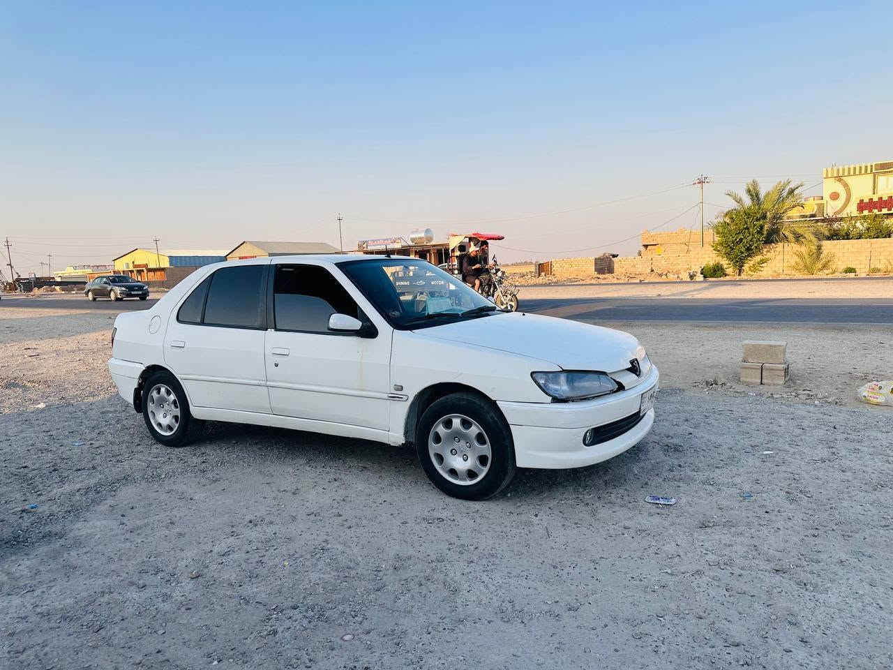 سلام عليكم بيجو 306 حره بس راعيه ما ندله كير محرك صدر تايرات كله جديد سياره بلاديه ونضيفه كهربايته كله شغاله بلاديه بدون اي جطل  مكان لسياره العلم اتصل***********
