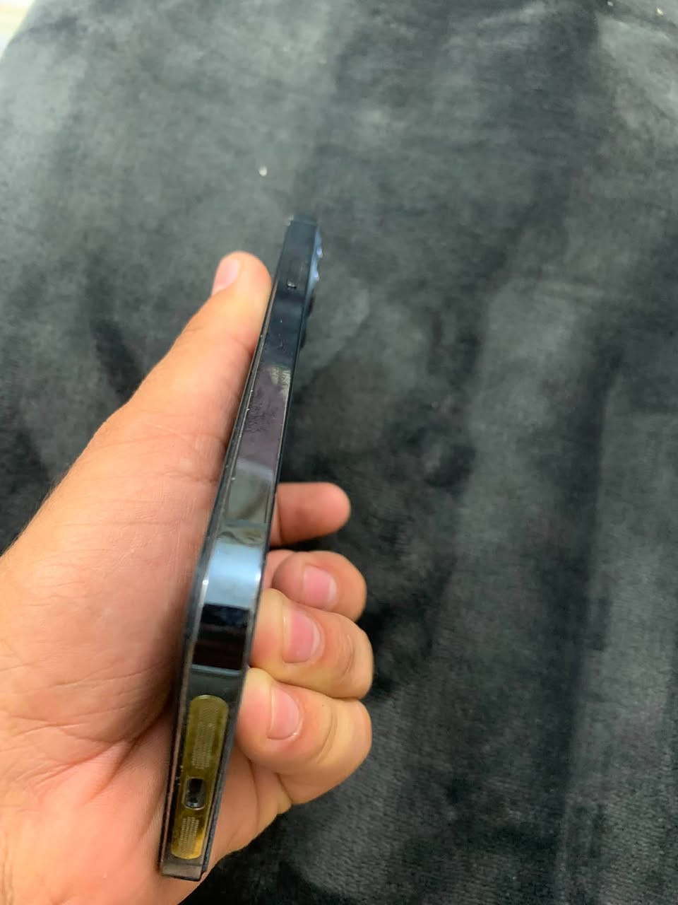 📱 iPhone 12 Pro Max للبيع

🔹 الذاكرة: 256GB

🔹 اللون: أزرق 

🔹 البطارية: 100% – مبدلة بأحسن نوعية وشاشه ايضاً جديده مال تفصيخ احسن نوعيه بلادية

🔹 الكاميرات: شغالة 📸

🔹 Face ID واكف 

🔹 الجهاز نظيف وأداؤه ممتاز

💰 السعر: 350 دينار

🔻 بي مجال بسيط

📍 ديالى – الخالص 

📞تواصل ***********واتساب
