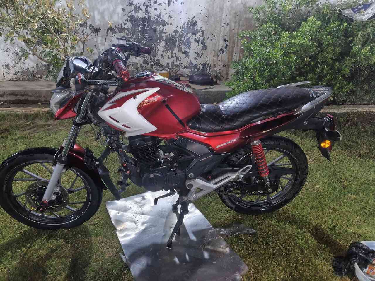هونده ليفان مرقمه سنويه مستلم بس الوحات بعد كير محرك مكفول نوزل مو كابريته ياباني اصلي السعر 725  مكان الفلوجه  ***********
