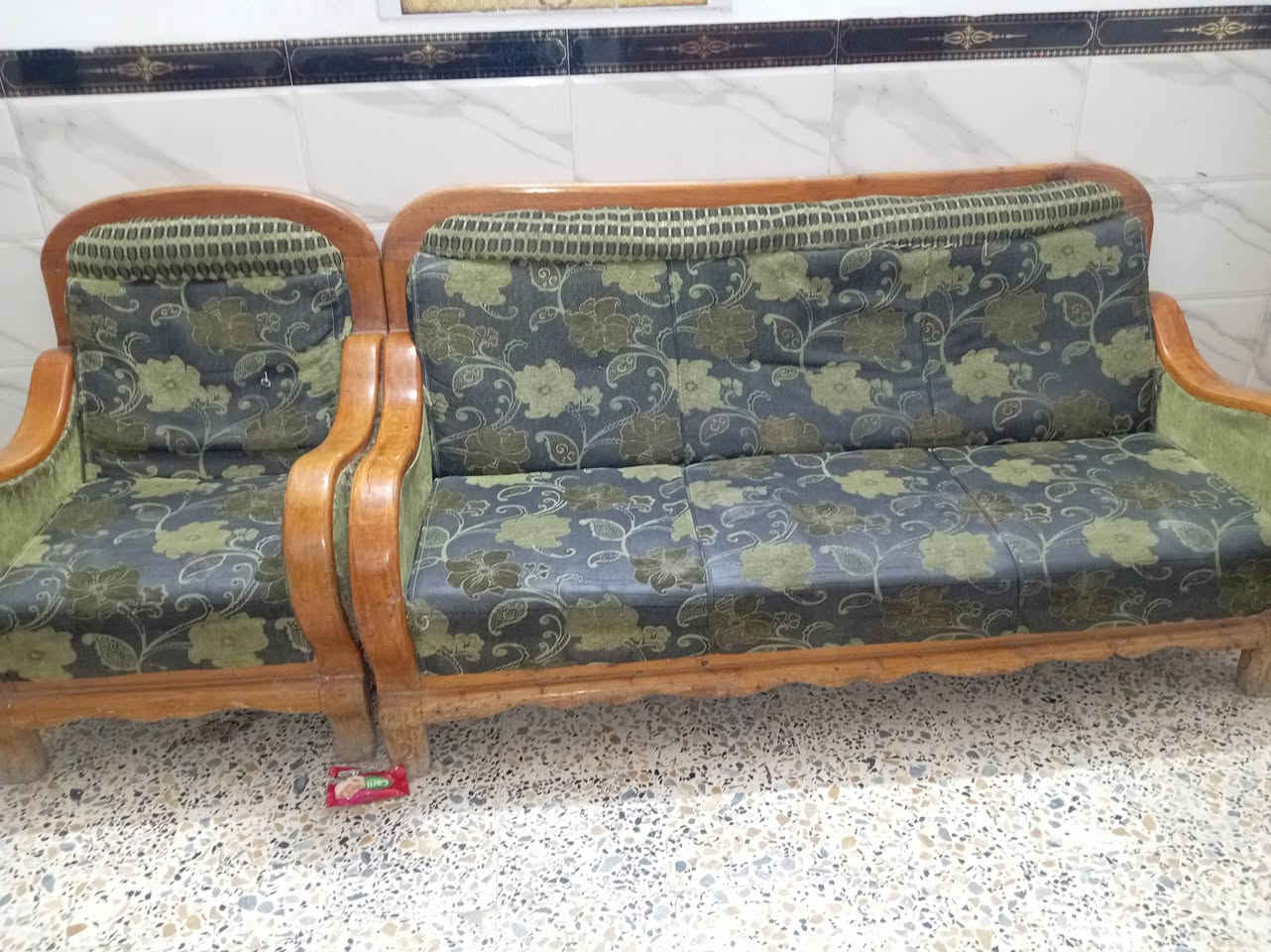 السلام عليكم
غراض للبيع
مكاني الجريخي خلف معرض الريتاج لسيارات ***********
