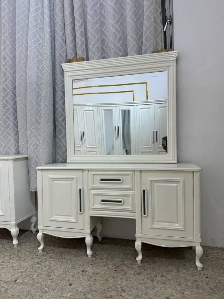 أثاث بيتك.. على ذوقك وبالموديل اللي تحبه! 🛋️✨
​في [معمل نجارة الموسوي ]، نضمن لك جودة القالب ومتانة الخشب وفخامة الصبغ!
​📌 أبرز ما نقدمه لكم:
👈 تفصيل غرف نوم (ماستر / شبابي / أطفال) حسب الطلب والموديل.
👈 توفر خدمة استبدال الغرف القديمة بالجديدة.
👈 صباغ "ذمة" بأجود أنواع الأصباغ الحرارية لضمان المتانة واللمعة المثالية.
​🛠️ عندك موديل ببالك؟ بس دزلنا الصورة وعلينا التنفيذ بأعلى دقة!
​📞 للتواصل والطلب
, انصال او واتساب ( ***********)
📍 الموقع: [الناصرية حي اور ]
