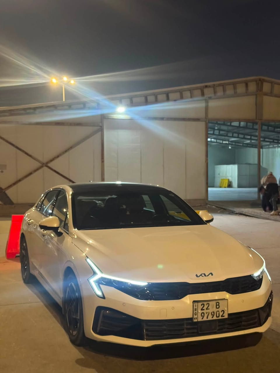 🔥 KIA K5 EX 2024 | خليجي | أعلى فئة 🔥
🤍 أبيض | 2.5 تنفس طبيعي
📍 الممشى: 84 ألف كم
📸 5 كاميرات | 🌌 بانوراما
🔥❄️ كشنات تبريد وتدفئة
✨ مواصفات كاملة وأعلى فئة

✅ مكفولة من الصبغ والبارد
🔧 PDR خفيف بالجامِلَغ الخلفي بدون صبغ

💰 السعر: 23,000$
📍 بغداد
📞 ***********

للجادين فقط — الفحص مفتوح. 🚘🔥
